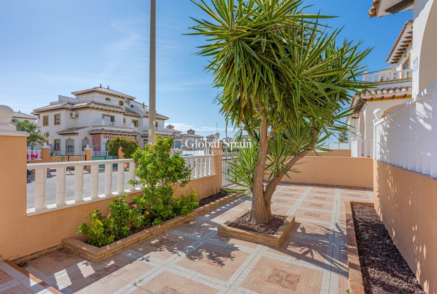 Resale - HOUSE -
CABO ROIG - Costa Blanca