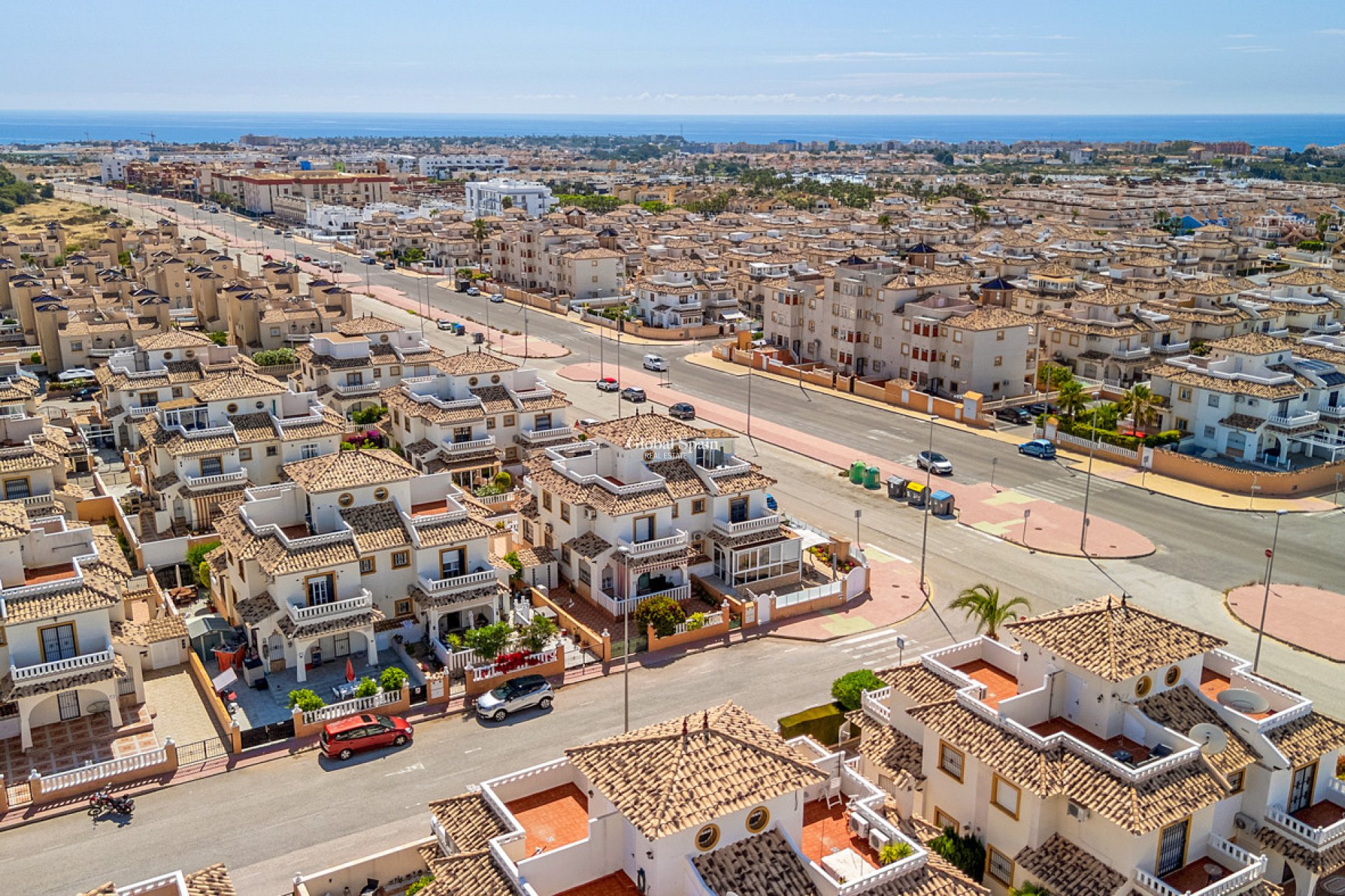 Resale - HOUSE -
CABO ROIG - Costa Blanca