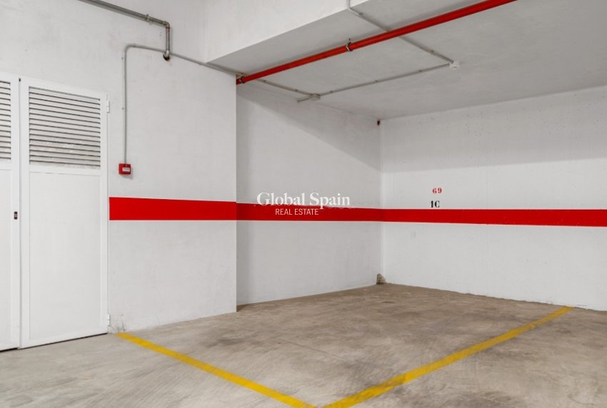 Resale - House -
CABO ROIG - Lomas de Cabo Roig