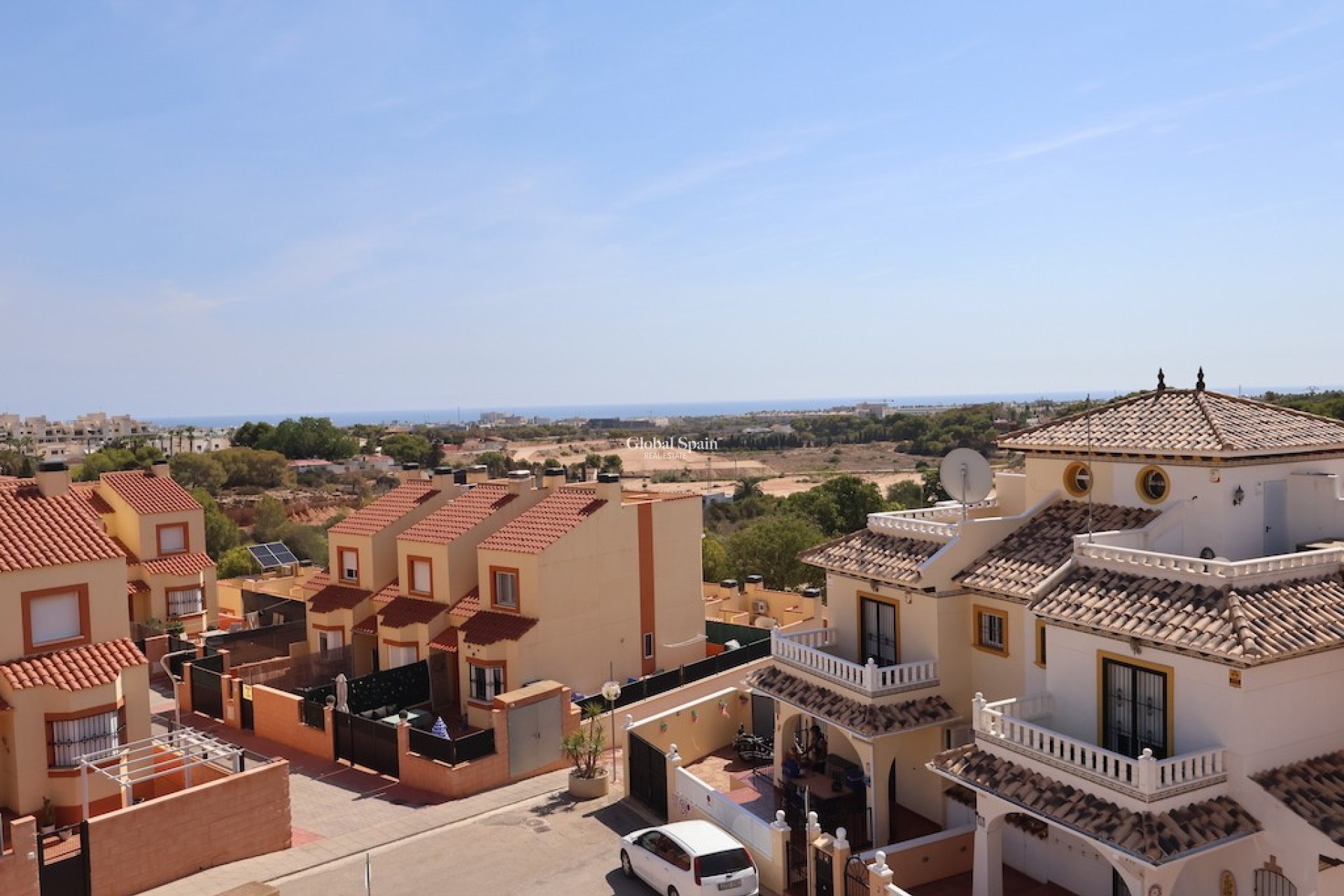 Resale - House -
CABO ROIG - Lomas de Cabo Roig
