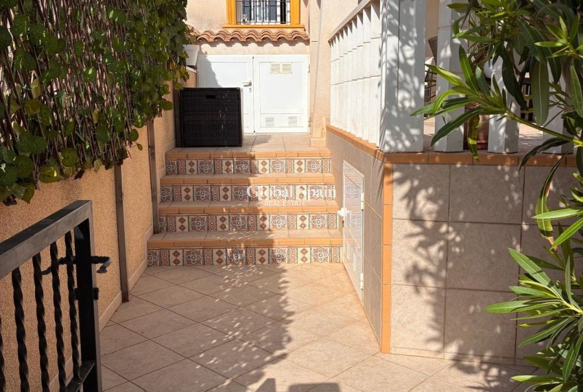 Resale - HOUSE -
CABO ROIG - Lomas de Cabo Roig
