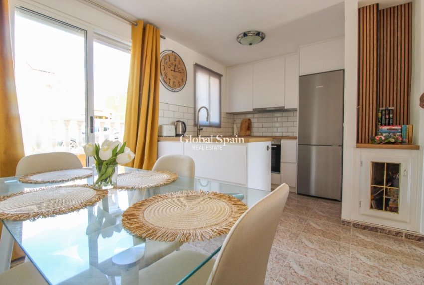 Resale - House -
CABO ROIG