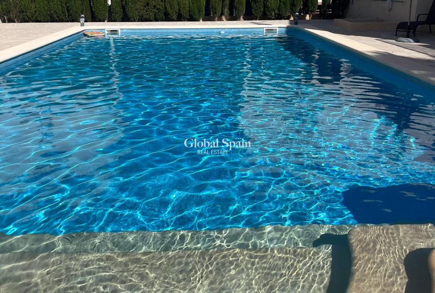 Resale - HOUSE -
CALA MURADA - optional location detail