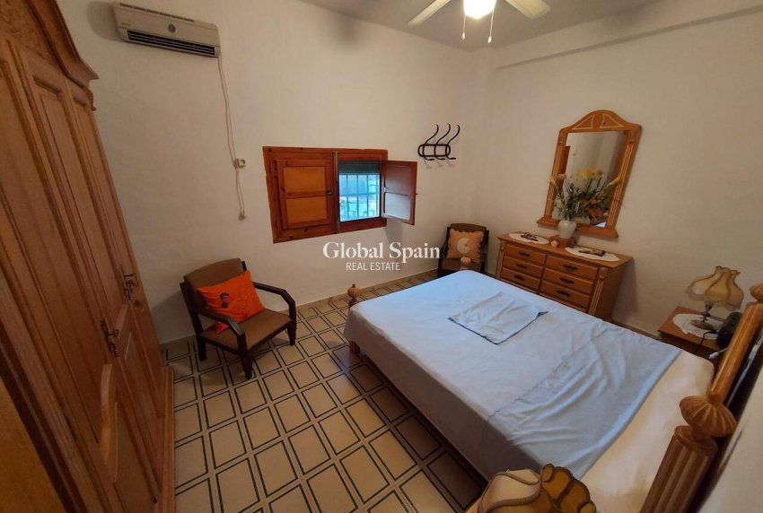 Resale - HOUSE -
CALASPARRA - Inland