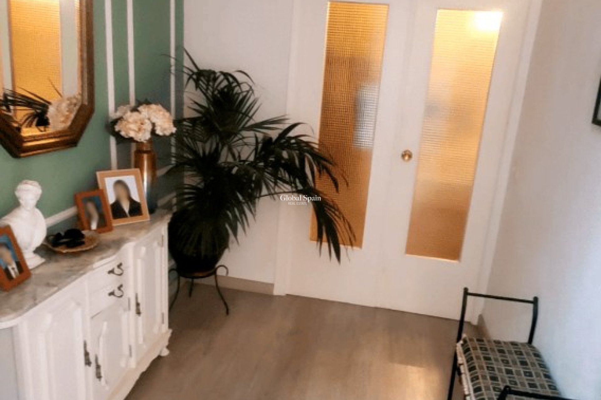 Resale - HOUSE -
CALLOSA D'EN SARRIÀ - Callosa De Ensarrià