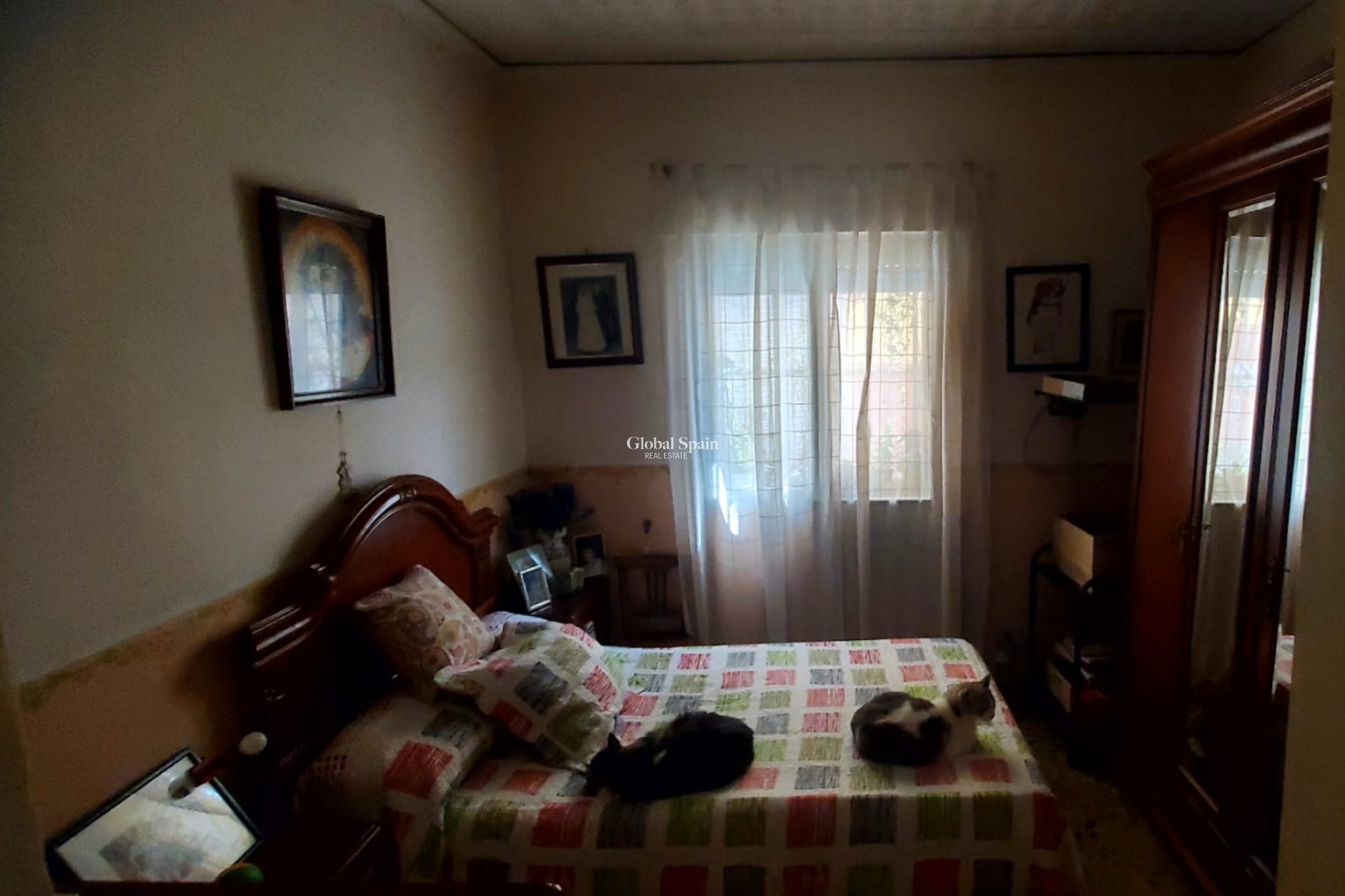 Resale - HOUSE -
CALLOSA D'EN SARRIÀ - Callosa De Ensarrià
