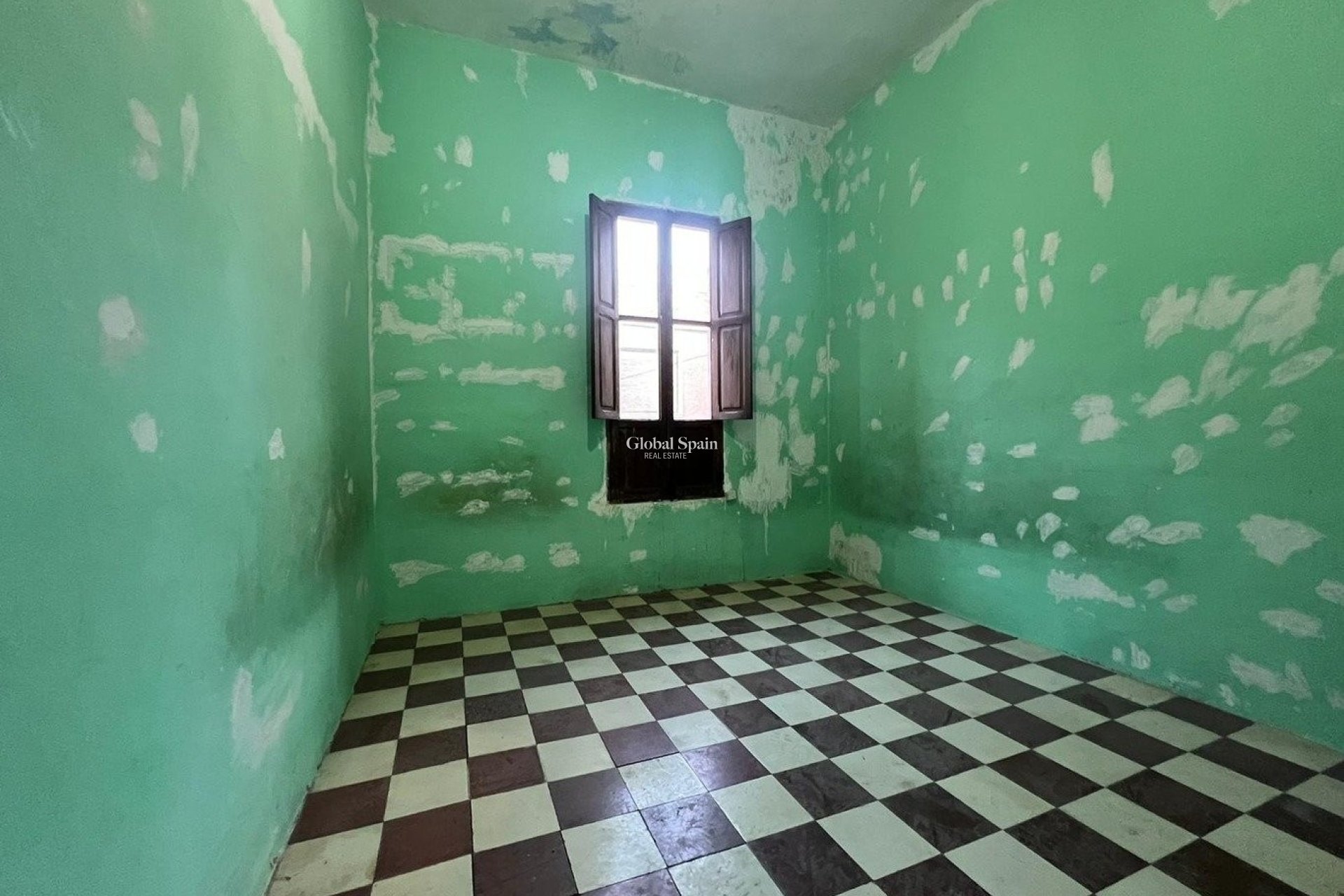 Resale - HOUSE -
CALLOSA D'EN SARRIÀ - Callosa De Ensarrià