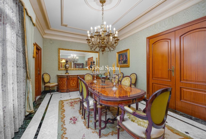 Resale - HOUSE -
CALLOSA DEL SEGURA - Comunidad Valenciana