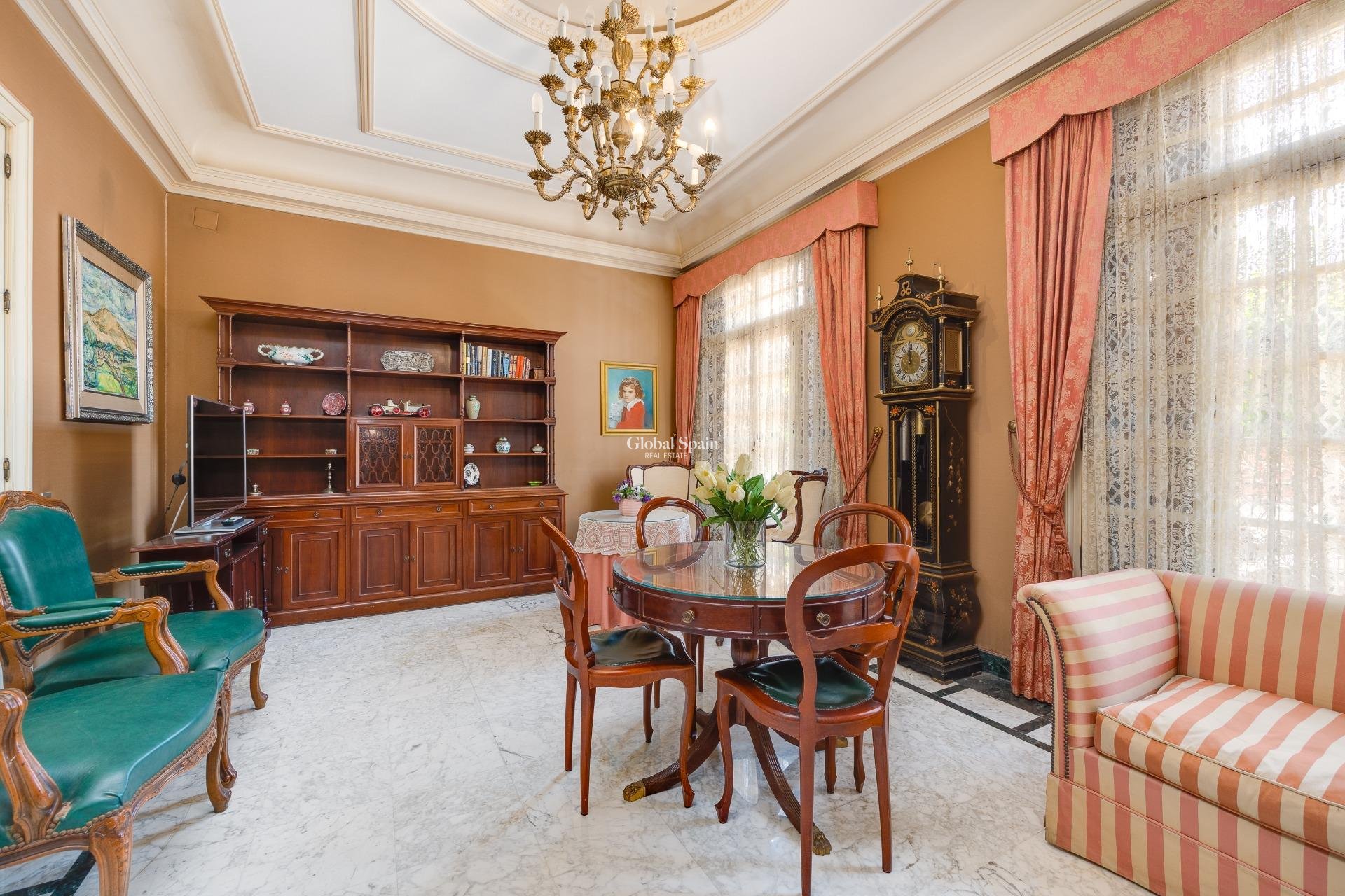 Resale - HOUSE -
CALLOSA DEL SEGURA - Comunidad Valenciana