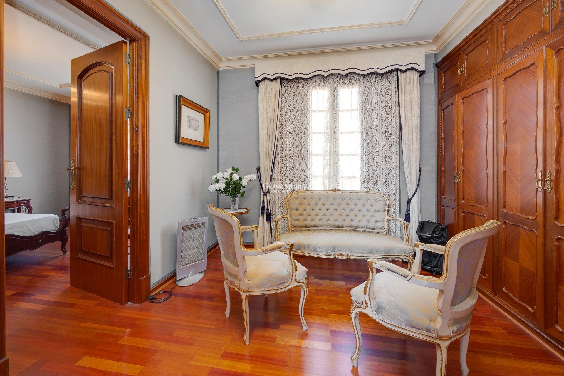 Resale - HOUSE -
CALLOSA DEL SEGURA - Comunidad Valenciana