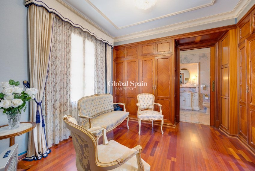 Resale - HOUSE -
CALLOSA DEL SEGURA - Comunidad Valenciana