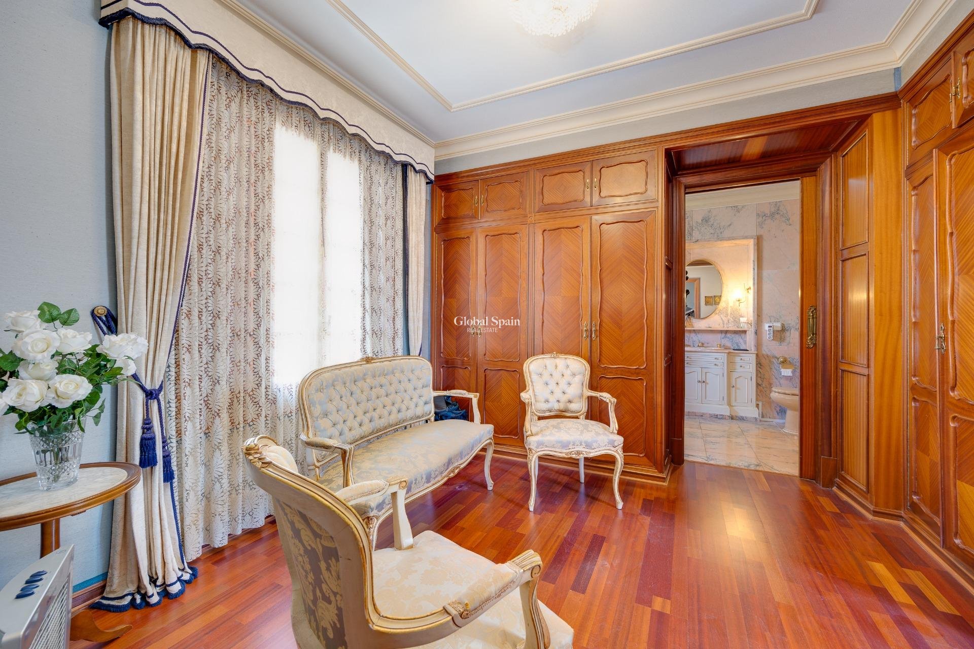 Resale - HOUSE -
CALLOSA DEL SEGURA - Comunidad Valenciana