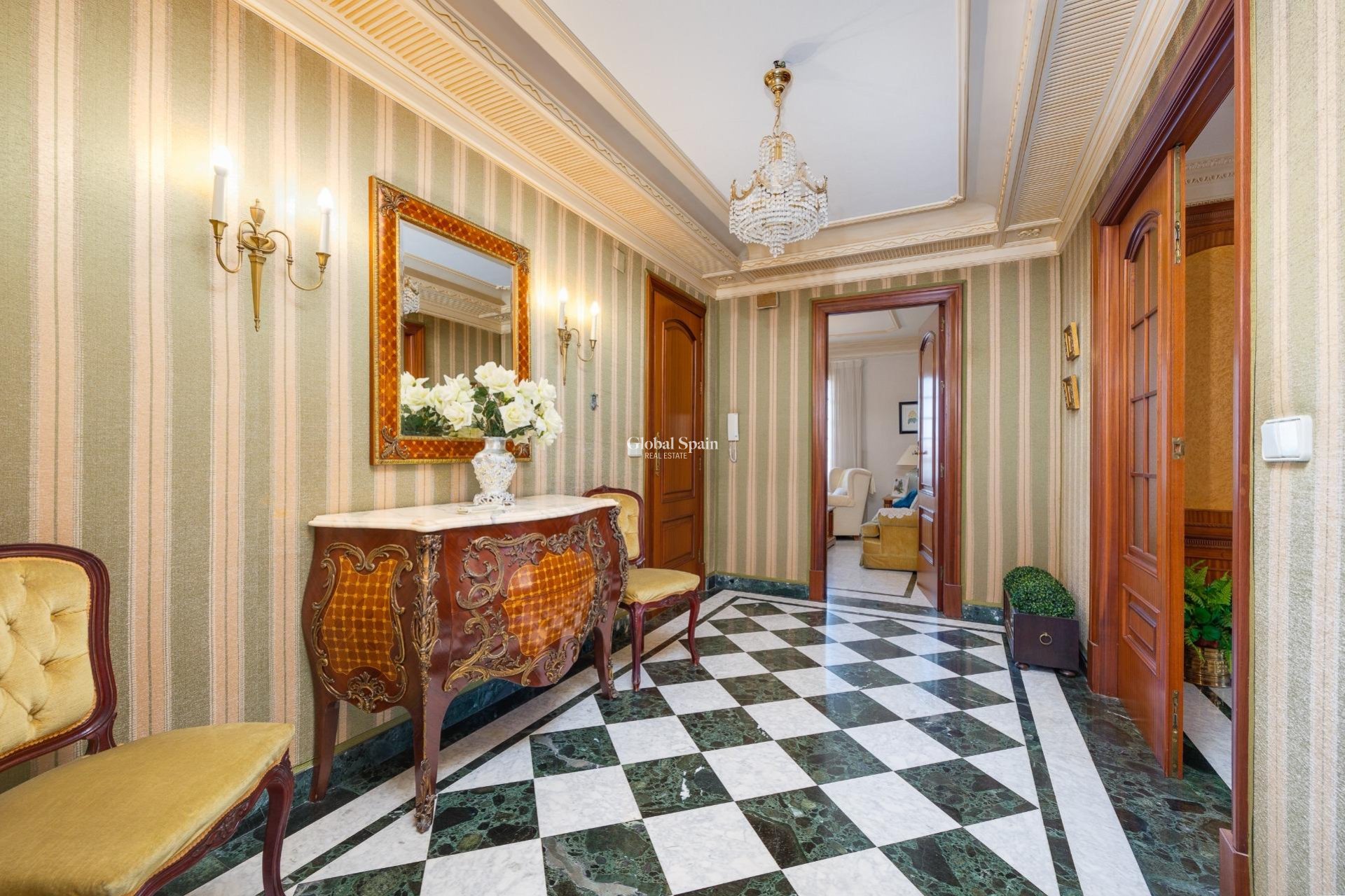 Resale - HOUSE -
CALLOSA DEL SEGURA - Comunidad Valenciana