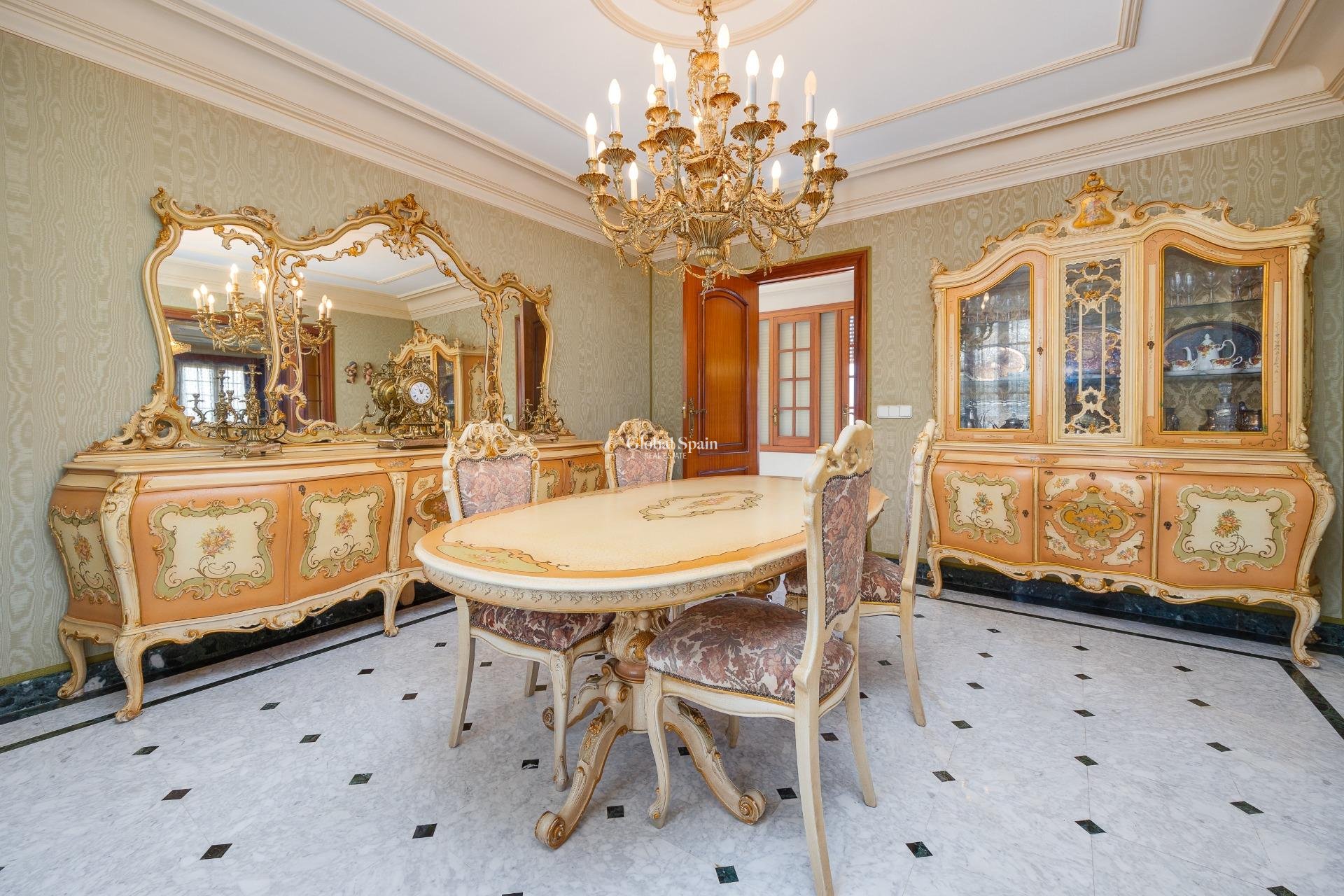 Resale - HOUSE -
CALLOSA DEL SEGURA - Comunidad Valenciana