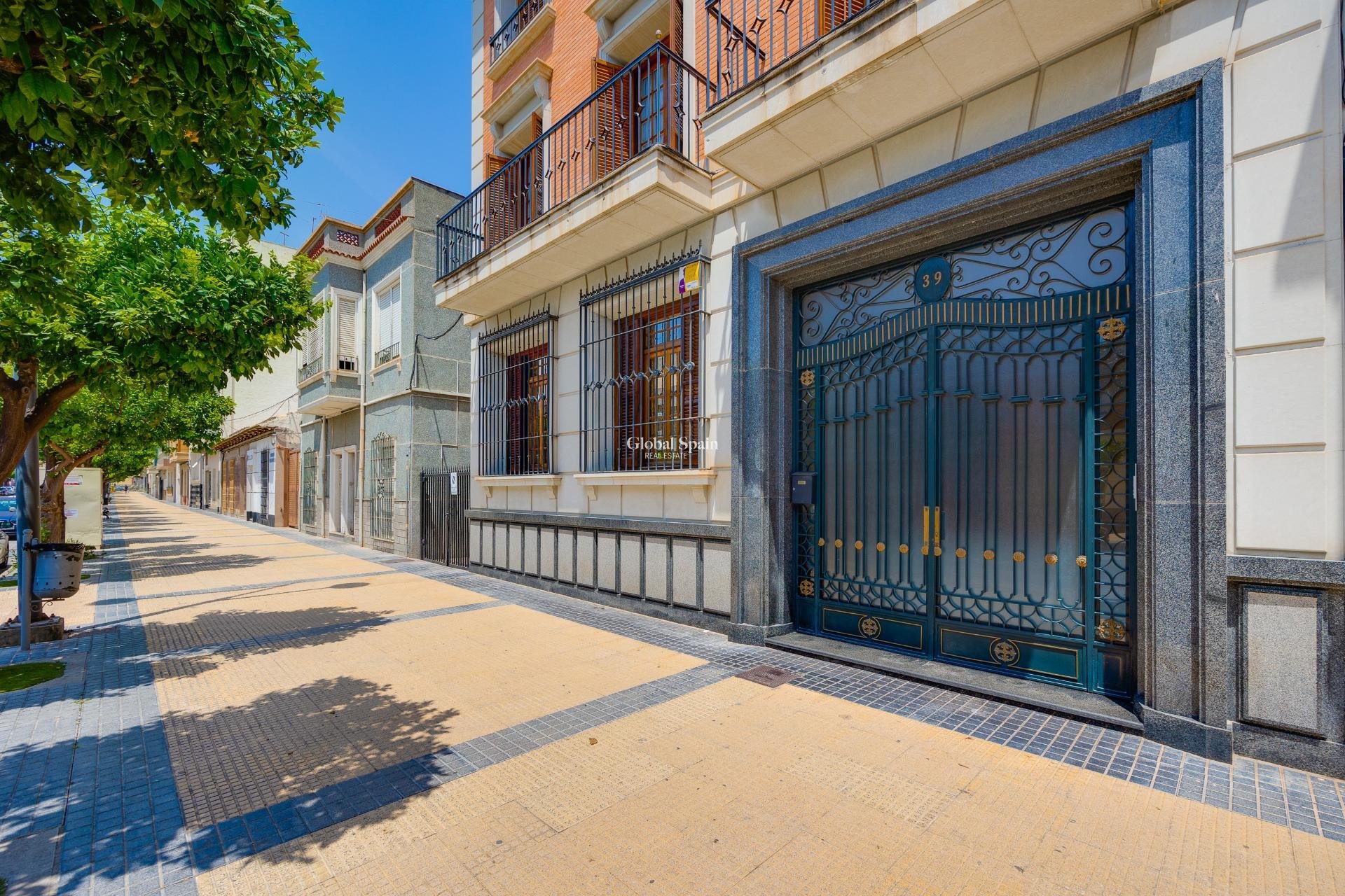 Resale - HOUSE -
CALLOSA DEL SEGURA - Comunidad Valenciana