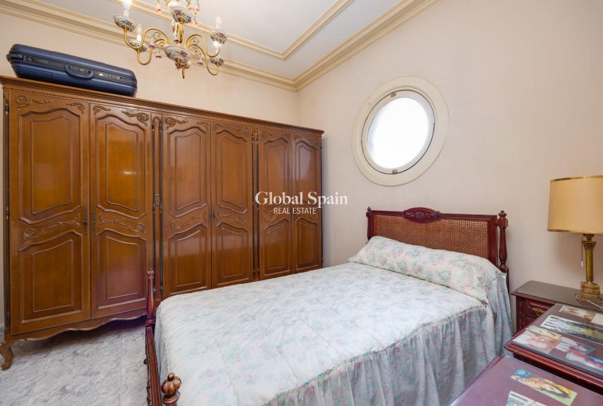 Resale - HOUSE -
CALLOSA DEL SEGURA - Comunidad Valenciana