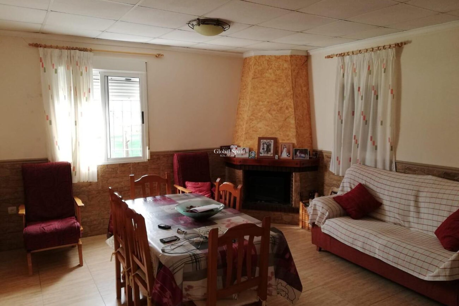 Resale - HOUSE -
CALLOSA DEL SEGURA - Costa Blanca