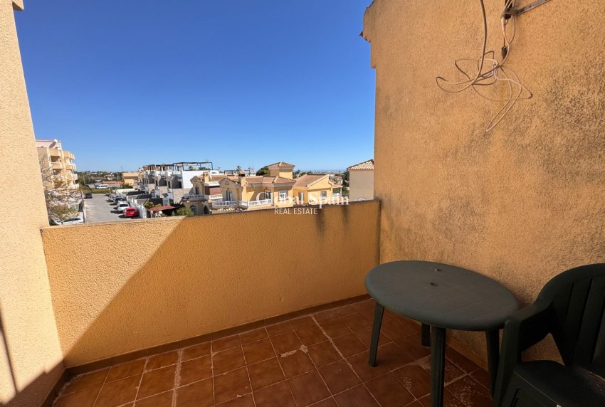 Resale - HOUSE -
CAMPOAMOR - Costa Blanca