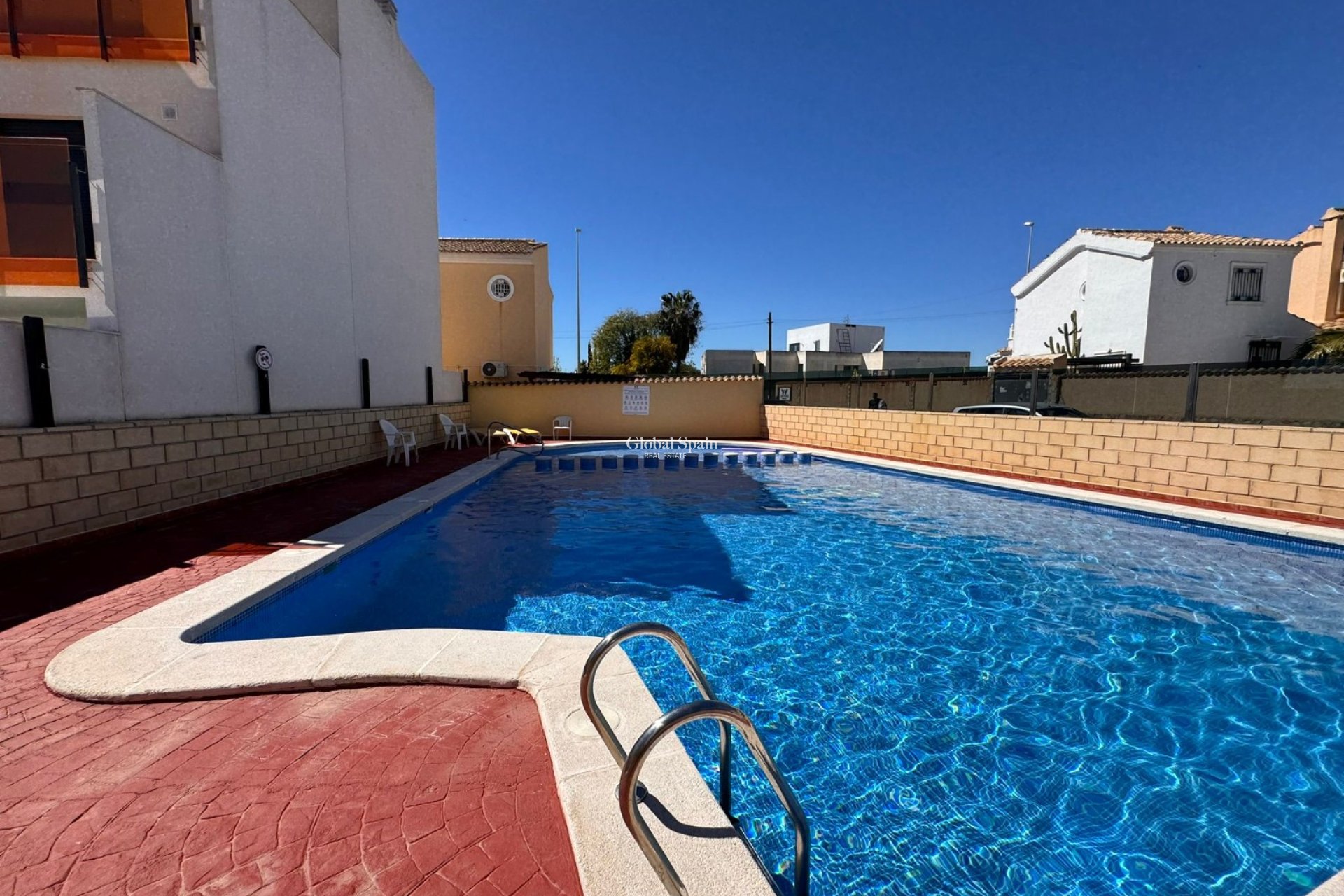 Resale - HOUSE -
CAMPOAMOR - Costa Blanca