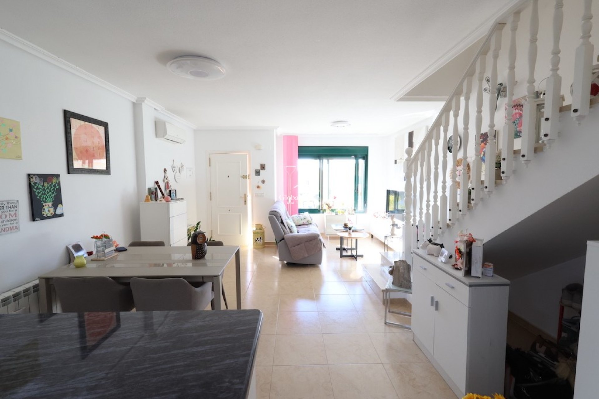 Resale - House -
CAMPOAMOR