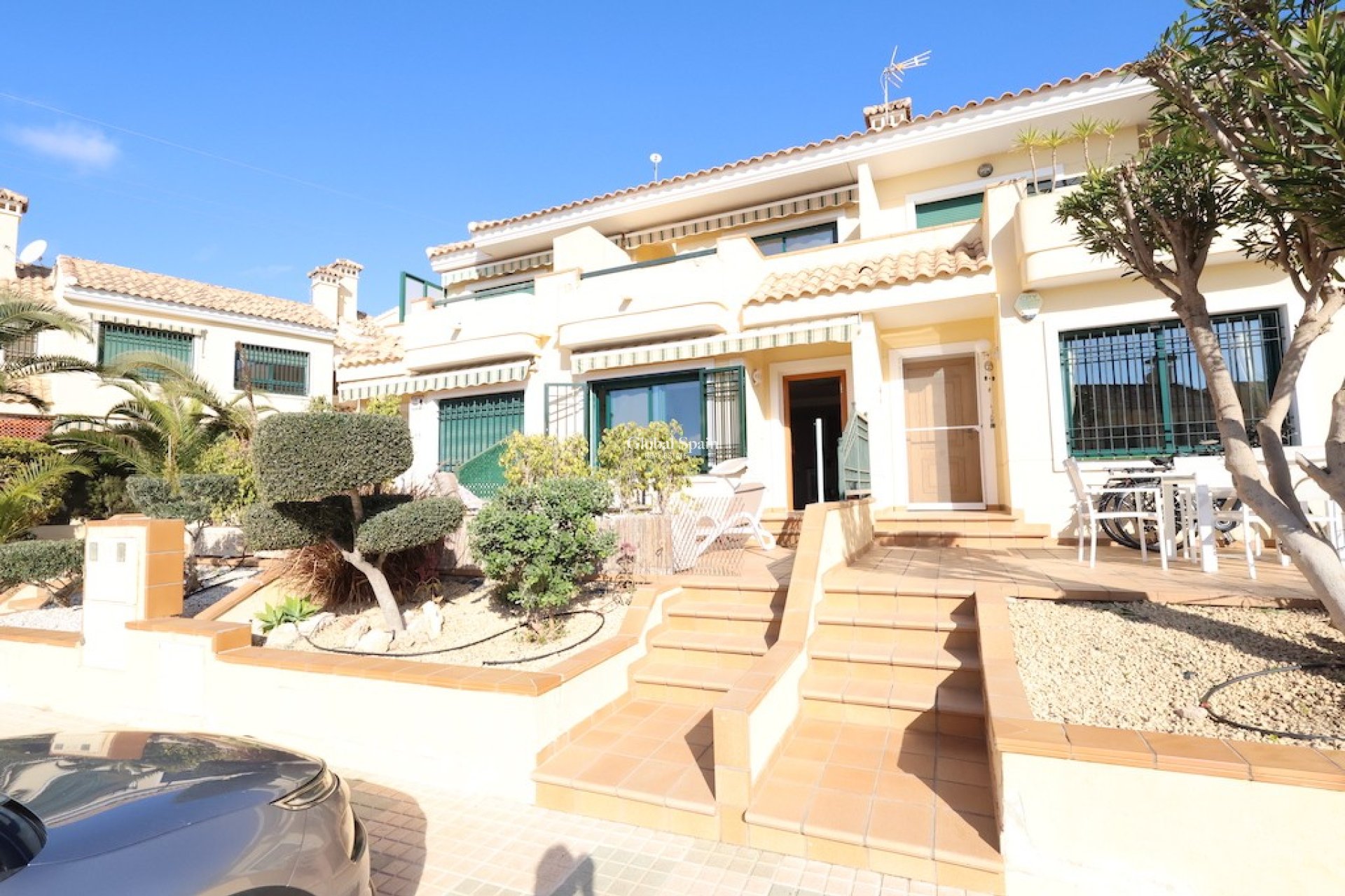 Resale - House -
CAMPOAMOR