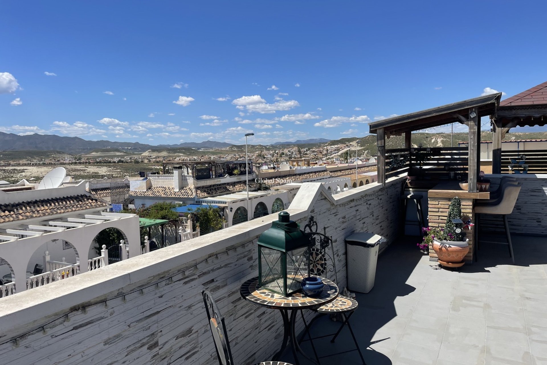 Resale - HOUSE -
CAMPOSOL - Inland