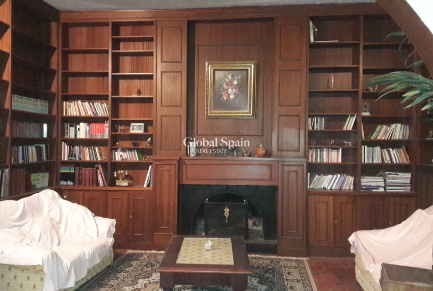 Resale - HOUSE -
CARAVACA DE LA CRUZ - Inland