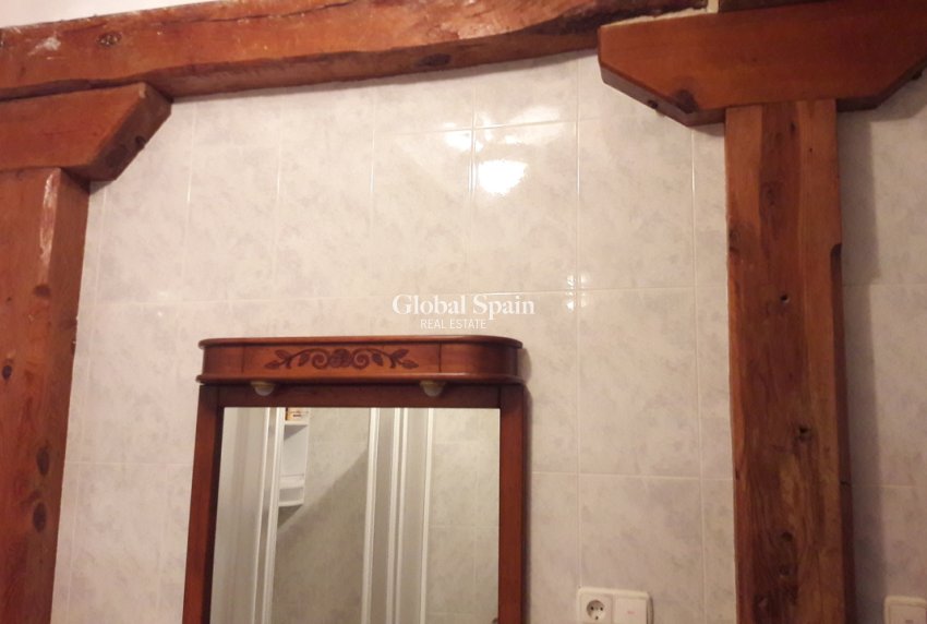 Resale - HOUSE -
CARAVACA DE LA CRUZ - Inland