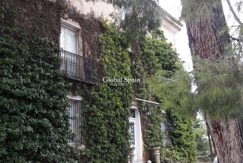 Resale - HOUSE -
CARAVACA DE LA CRUZ - Inland