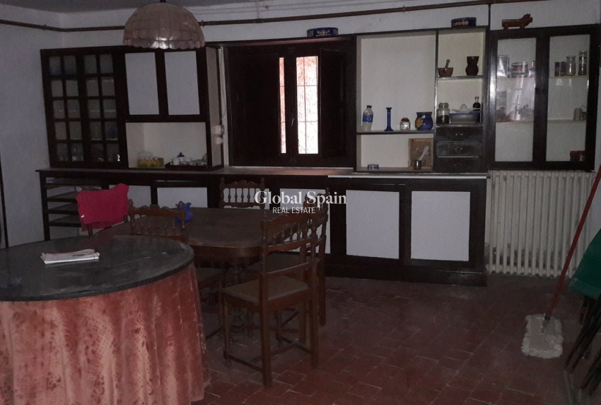 Resale - HOUSE -
CARAVACA DE LA CRUZ - Inland