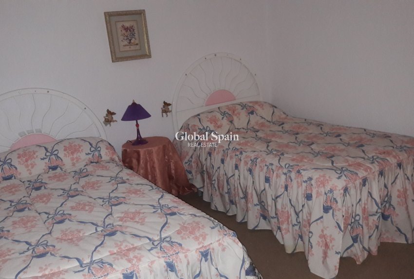 Resale - HOUSE -
CARAVACA DE LA CRUZ - Inland