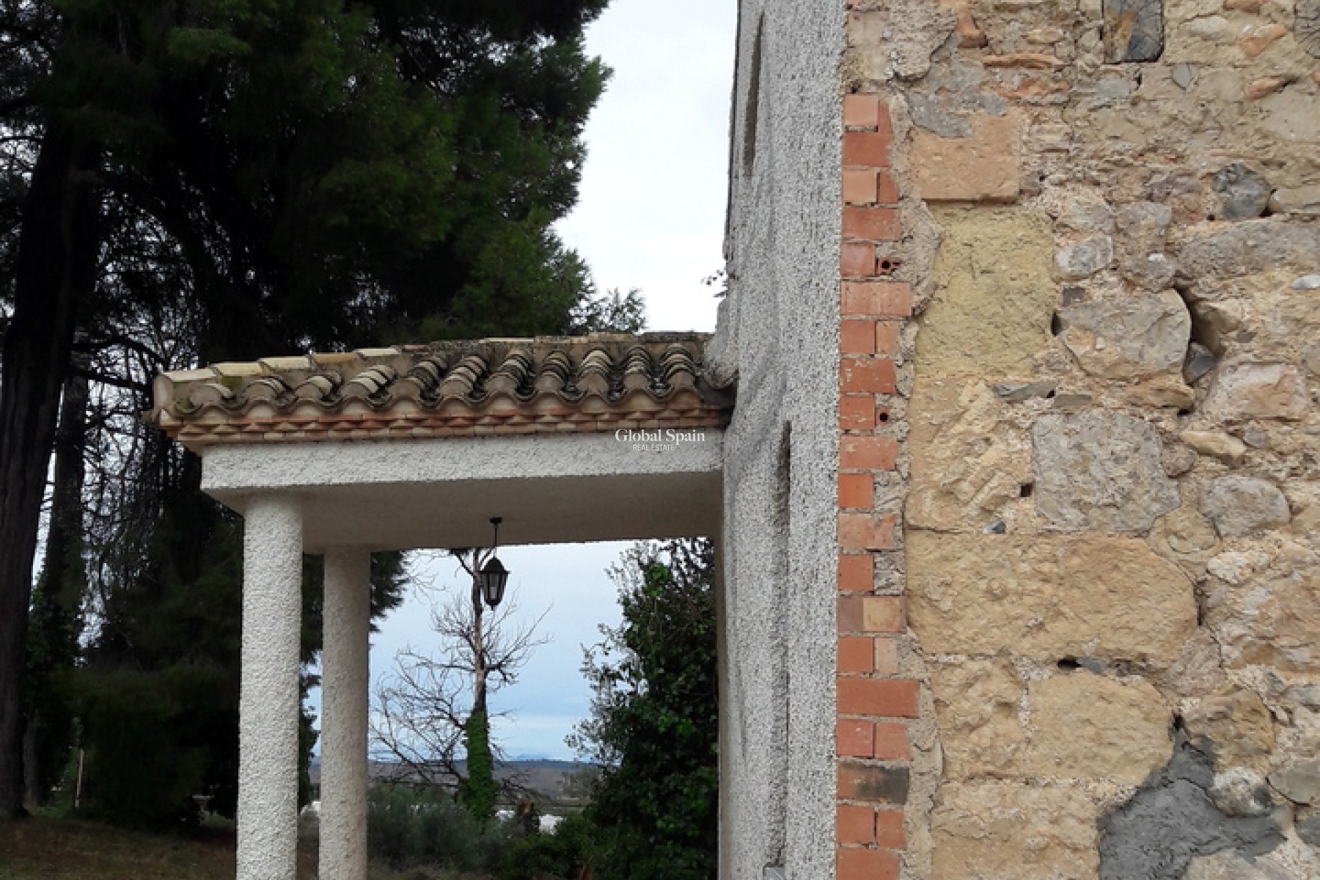 Resale - HOUSE -
CARAVACA DE LA CRUZ - Inland