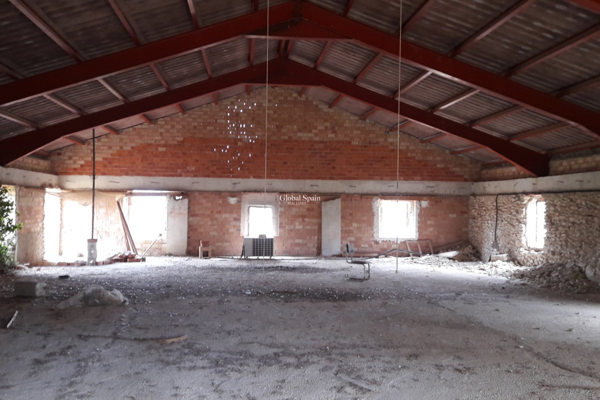 Resale - HOUSE -
CARAVACA DE LA CRUZ - Inland