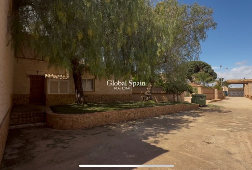 Resale - HOUSE -
CARTAGENA - Costa Blanca Sur