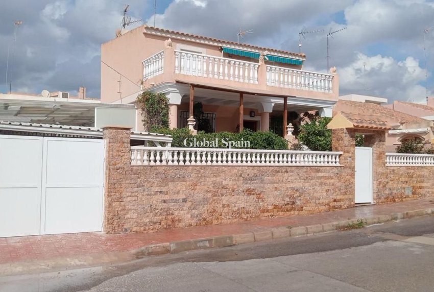 Resale - HOUSE -
CARTAGENA - Costa Calida