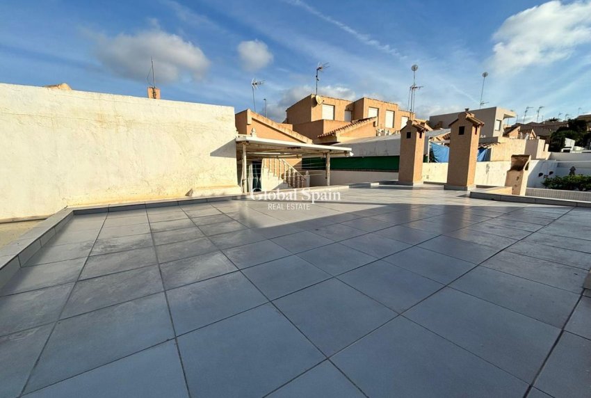 Resale - HOUSE -
CARTAGENA - Costa Calida