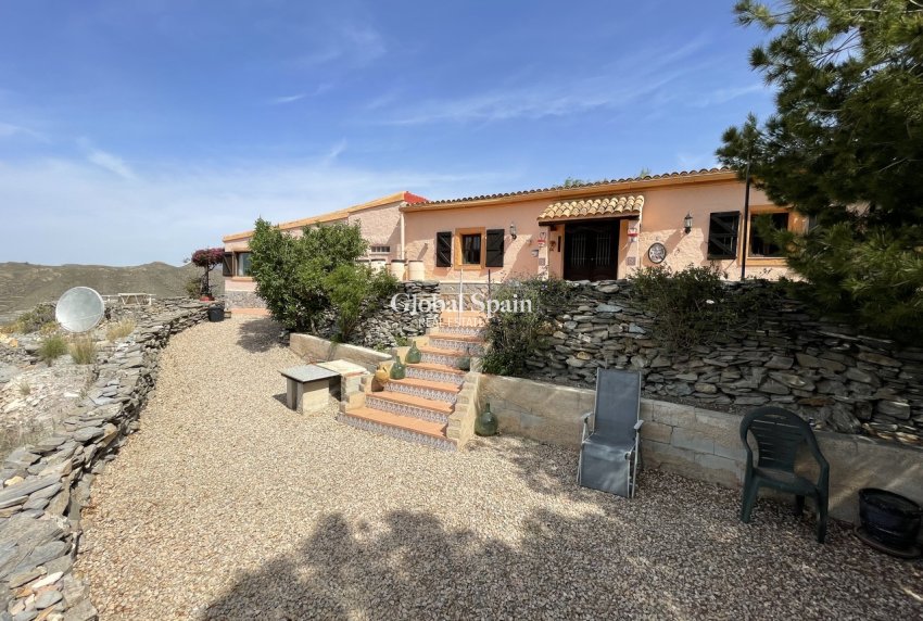 Resale - HOUSE -
CARTAGENA - Costa Calida