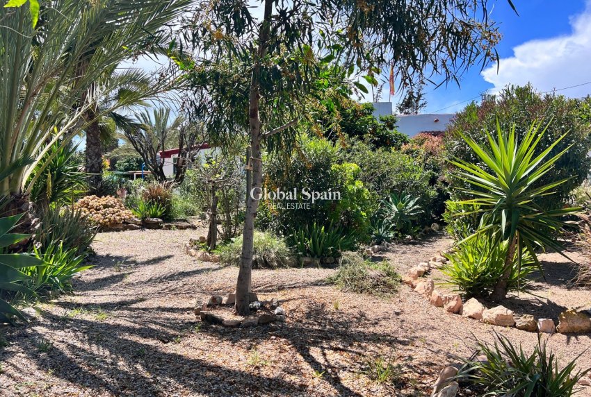 Resale - HOUSE -
CARTAGENA - Costa Calida
