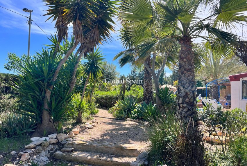 Resale - HOUSE -
CARTAGENA - Costa Calida