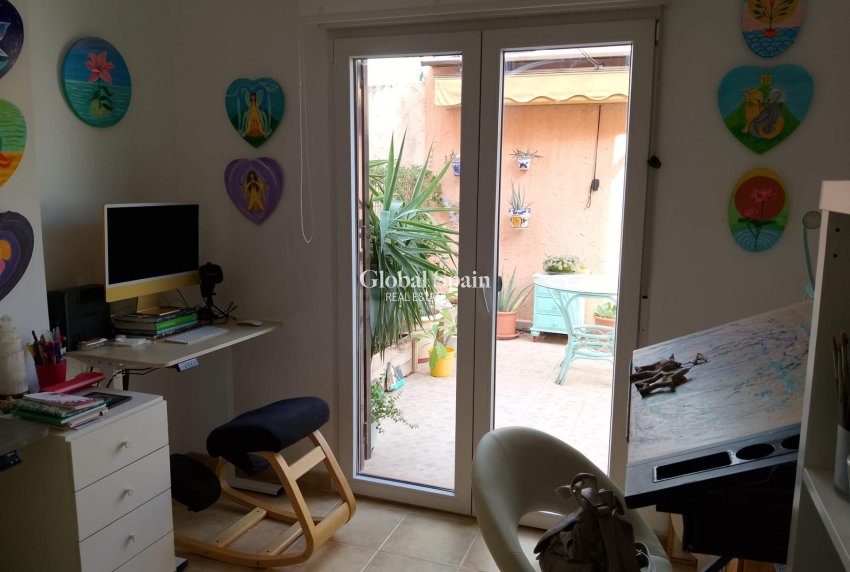 Resale - HOUSE -
CARTAGENA - Isla Plana