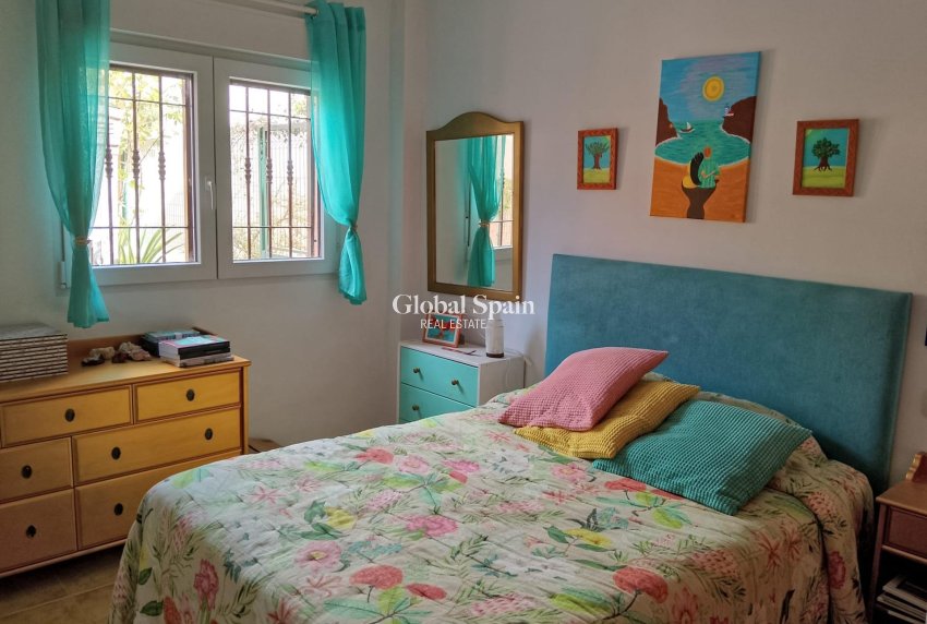 Resale - HOUSE -
CARTAGENA - Isla Plana