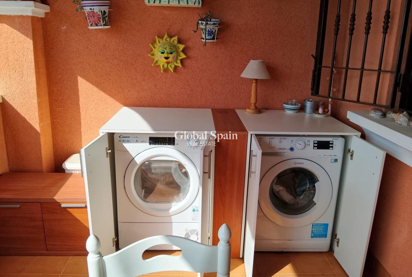 Resale - HOUSE -
CARTAGENA - Isla Plana