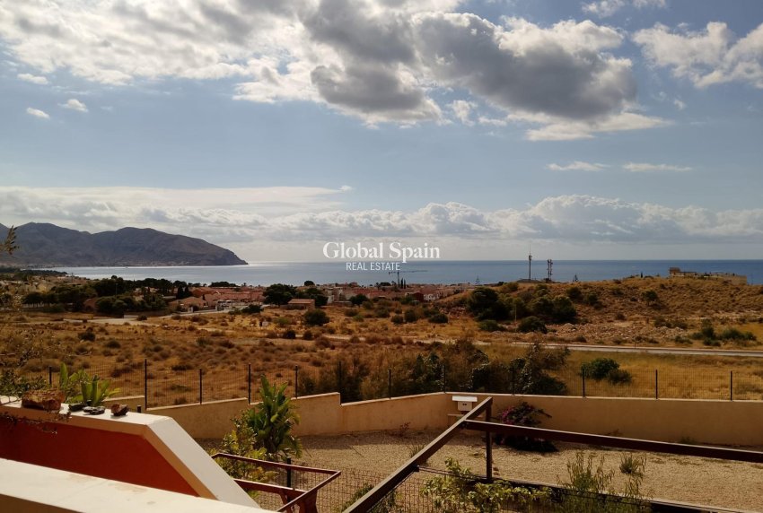 Resale - HOUSE -
CARTAGENA - Isla Plana