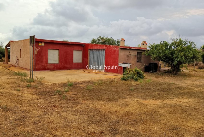 Resale - HOUSE -
CARTAGENA - La Magdalena