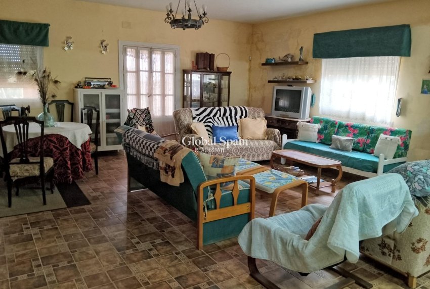 Resale - HOUSE -
CARTAGENA - La Magdalena