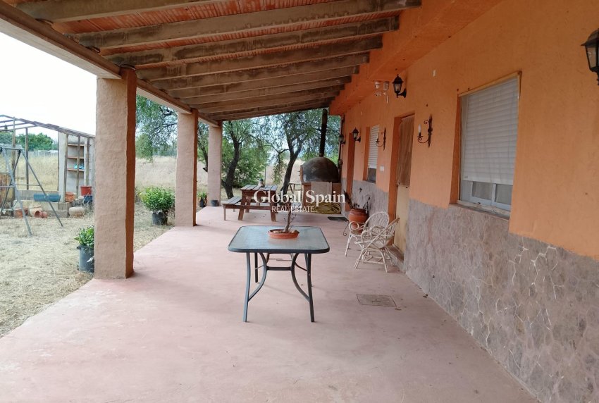 Resale - HOUSE -
CARTAGENA - La Magdalena