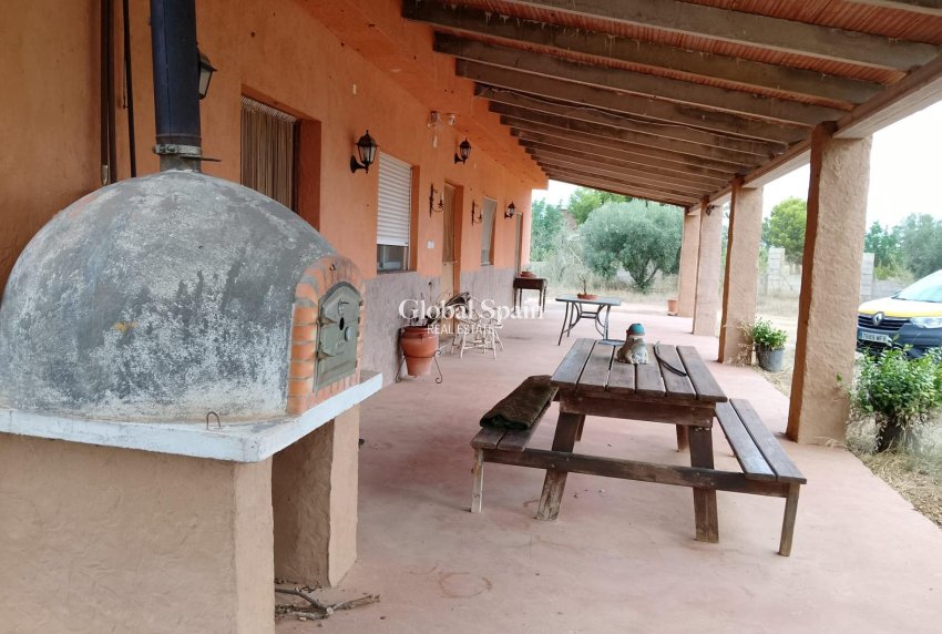 Resale - HOUSE -
CARTAGENA - La Magdalena