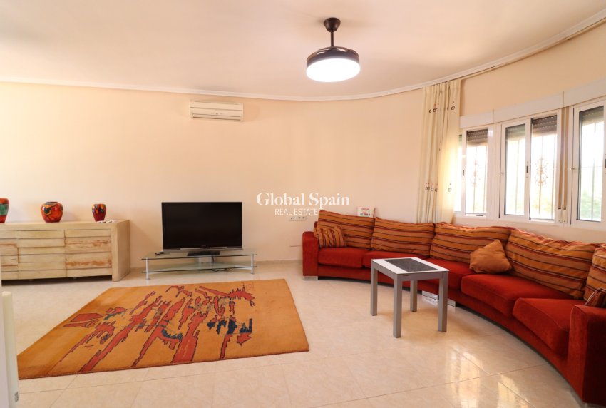 Resale - HOUSE -
Catral - Catral - Country