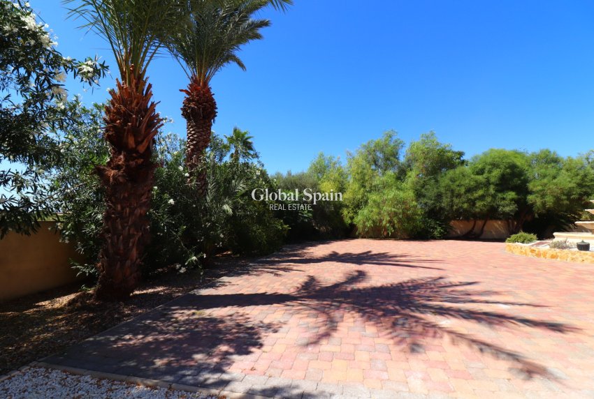 Resale - HOUSE -
Catral - Catral - Country