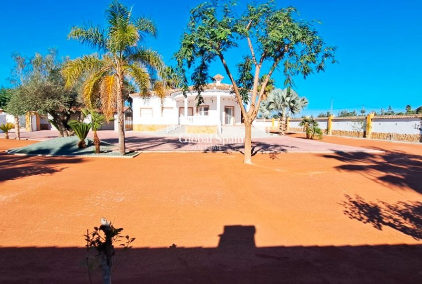 Resale - HOUSE -
Catral - Catral - Country